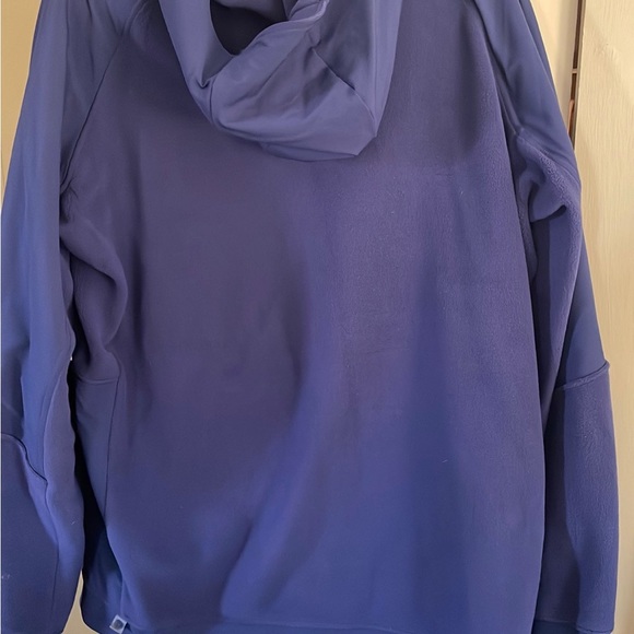 Lululemon Thick 1/2 Zip Fleece - Picture 2 of 4